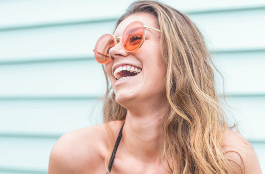 Proteger o cabelo dos raios UV? Fique de olho nos cuidados no verão!