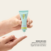 Modo de uso do Hidratante Facial Sallve – aplique em todo o rosto até o pescoço, incluindo a região ao redor dos olos