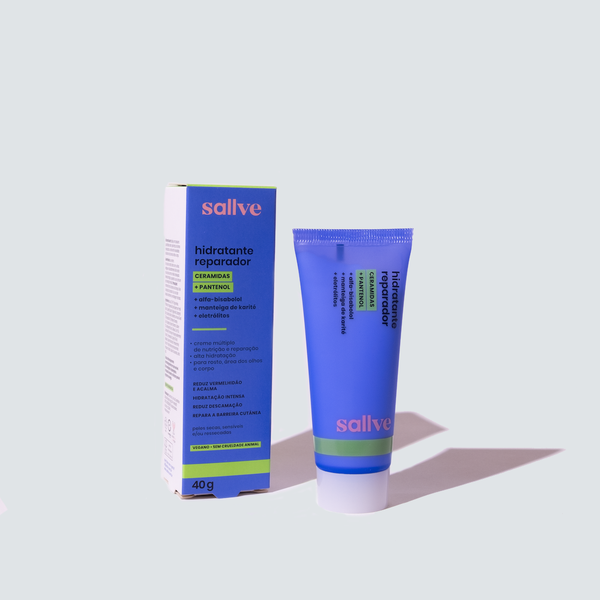 Hidratante Reparador Sallve com embalagem e caixa mostrando fórmula com ceramidas, pantenol e manteiga de karité.