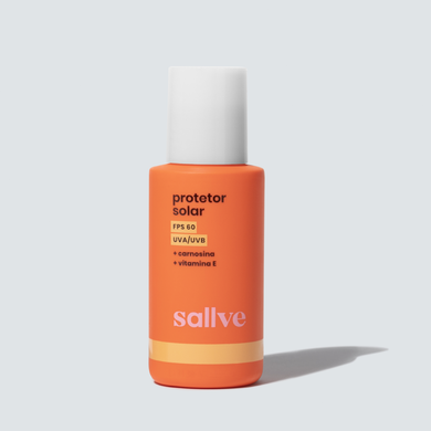 Protetor Solar FPS 60 da Sallve com proteção UVA/UVB, carnosina e vitamina E, ideal para o rosto e uso diário com alta resistência.