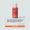 Avaliação de cliente sobre o Protetor Solar Toque Seco FPS 50 Sallve: produto fica sequinho, não craquela e adere bem à maquiagem.