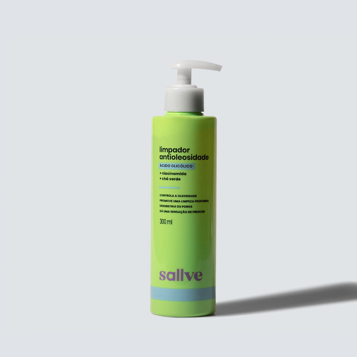 Frasco de 300 ml do Limpador Antioleosidade Sallve para controle de oleosidade da pele.